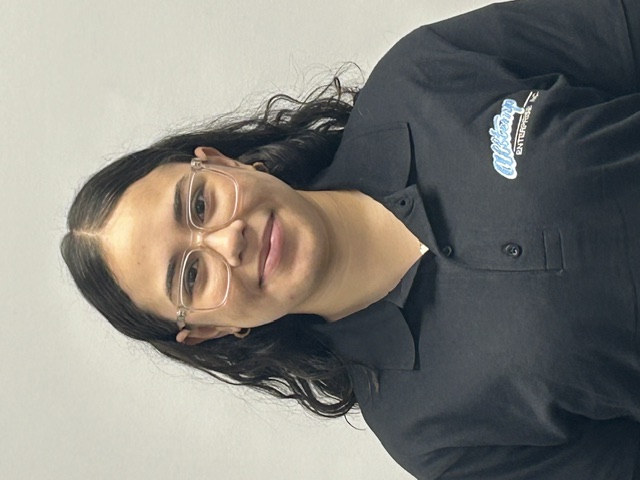 Shakira Santos, Office Staff